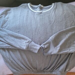 Hollister Men's Light Gray Crewneck Sweater